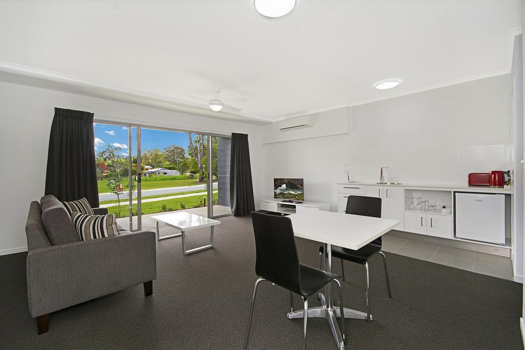 Cooroy Luxury Motel Apartments Quarto foto